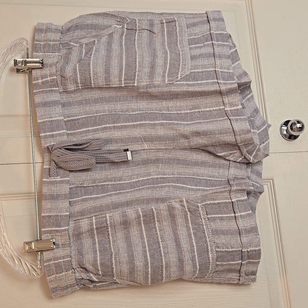 NWT lightweight, mid rise shorts with a working drawstring